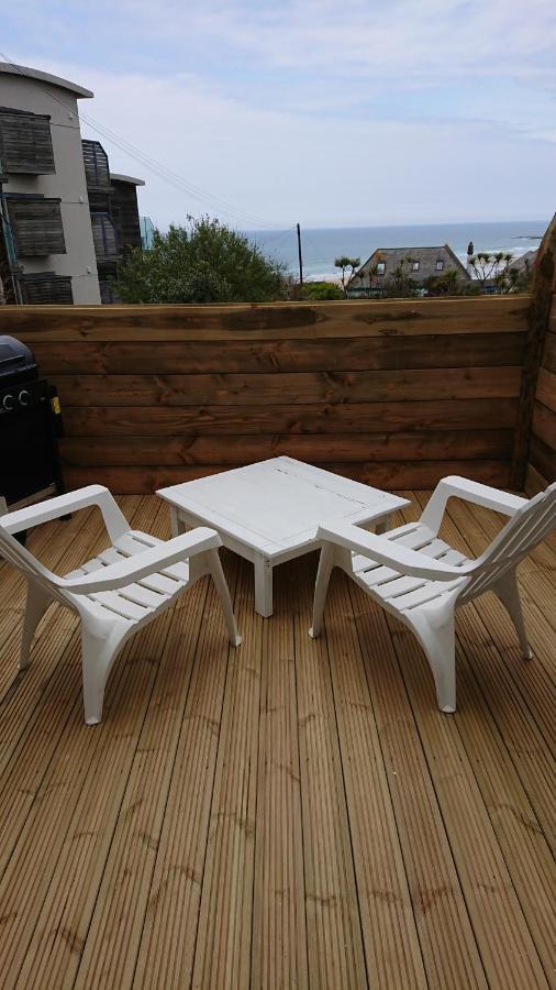 Surf Lookout - King Size En-Suite With Sea Views Newquay  Exterior photo